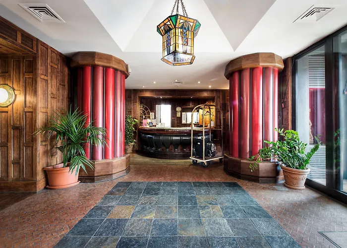 Grand Hotel Colony